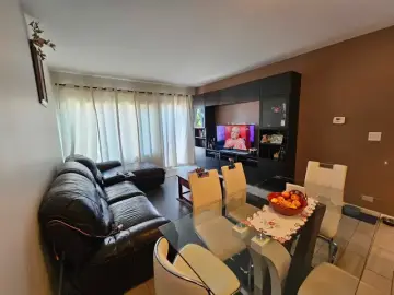 Condominium with xxxx sqft, x Bedrooms, x Bathrooms