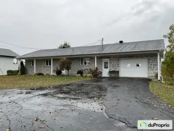 Land with 4 Bedrooms, 2 Bathrooms