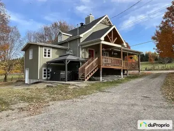 Land with 4 Bedrooms, 1 Bathroom