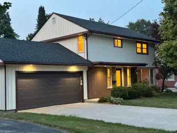 Detached House with xxxx sqft, x Bedrooms, x Bathroom