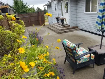 Detached House with 2200 sqft, 4 Bedrooms, 3 Bathroom