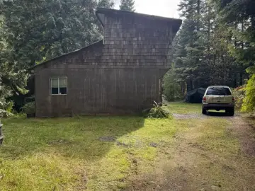 Detached House with 1 Bedroom, 1 Bathroom