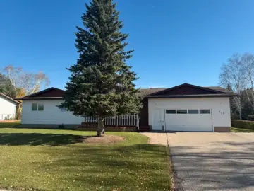 Detached House with **** sqft, * Bedrooms, * Bathroom