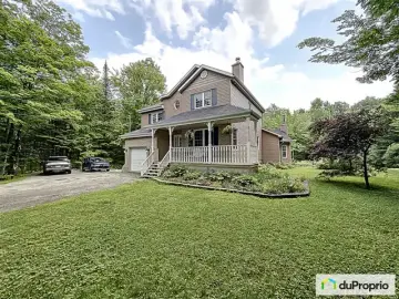 Detached House with 4 Bedrooms, 2 Bathrooms