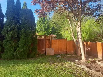 Detached House with 7000 sqft, 5 Bedrooms, 3 Bathroom