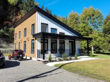 Detached House with 2 Bedrooms, 1 Bathroom