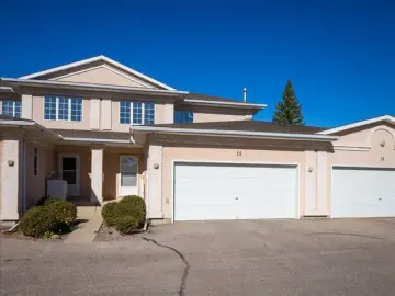 Semi Detached with xxxx sqft, x Bedrooms, x Bathrooms