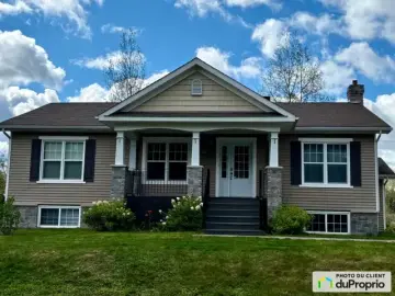 Land with 3 Bedrooms, 2 Bathrooms