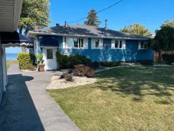 Detached House with 3 Bedrooms, 2 Bathrooms