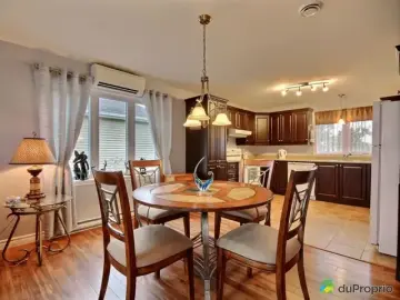 Condominium with 2 Bedrooms, 1 Bathroom