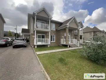 Condominium with x Bedrooms, x Bathrooms