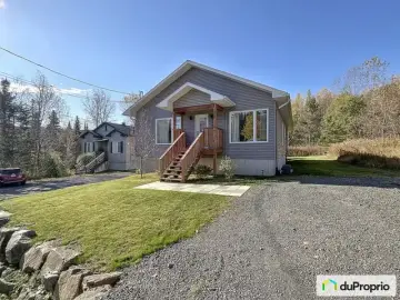 Land with 4 Bedrooms, 2 Bathrooms