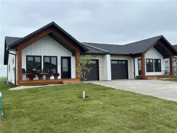 Land with xxxx sqft, x Bedrooms, x Bathrooms
