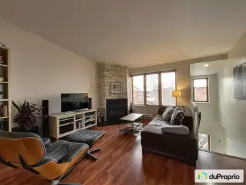 Condominium with x Bedrooms, x Bathroom
