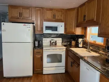 Detached House with x Bedrooms, xx Bathrooms