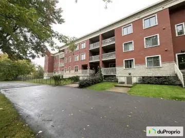 Multi Family with x Bedrooms, x Bathroom