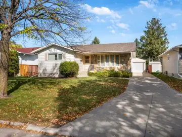 Land with **** sqft, * Bedrooms, * Bathrooms