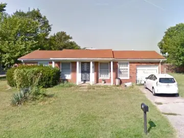 Detached House with **** sqft, * Bedrooms, * Bathroom