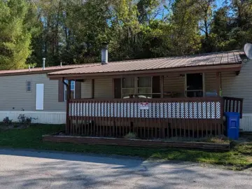 Detached House with xxx sqft, x Bedrooms, x Bathroom