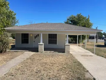 Detached House with **** sqft, * Bedrooms, * Bathroom