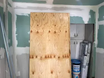 Detached House with 4 Bedrooms, 1 Bathroom