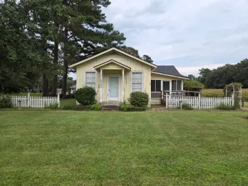 Detached House with **** sqft, * Bedrooms, * Bathroom