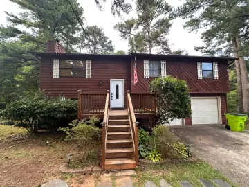 Land with 1400 sqft, 4 Bedrooms, 2 Bathrooms