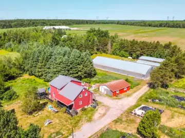 Detached House with 4 Bedrooms, 1 Bathroom