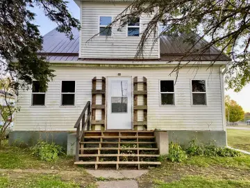 Detached House with **** sqft, * Bedrooms, * Bathroom