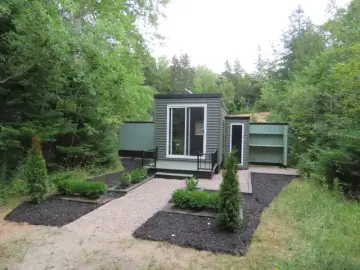 Cottage with * Bedroom, * Bathroom