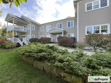 Condominium with x Bedrooms, x Bathroom
