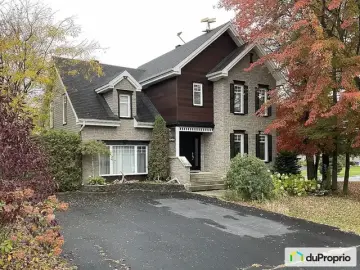 Detached House with x Bedrooms, x Bathroom