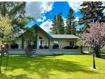 Detached House with 1200 sqft, 2 Bedrooms, 1 Bathroom