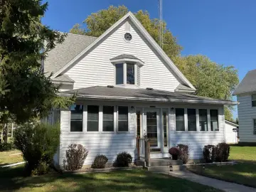 Detached House with xxxx sqft, x Bedrooms, x Bathroom