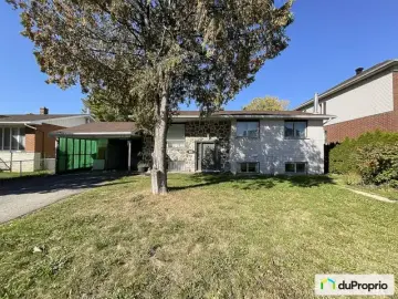Detached House with x Bedrooms, x Bathrooms