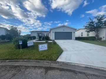 Detached House with xxxx sqft, x Bedrooms, x Bathroom