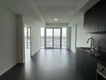 Condominium with x Bedrooms, x Bathrooms