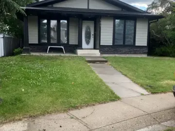 Detached House with 4 Bedrooms, 3 Bathrooms