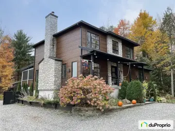 Detached House with 4 Bedrooms, 2 Bathrooms