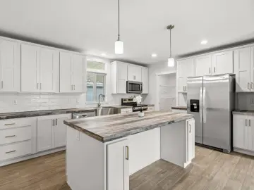 Detached House with **** sqft, * Bedrooms, * Bathroom