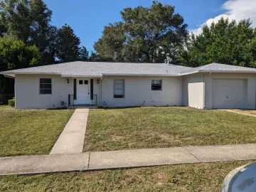 Detached House with 1662 sqft, 3 Bedrooms, 2 Bathroom