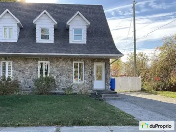 Semi Detached with 3 Bedrooms, 1 Bathroom