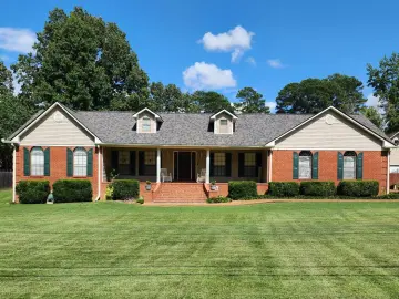 Detached House with **** sqft, * Bedrooms, ** Bathroo