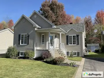 Detached House with 3 Bedrooms, 2 Bathrooms