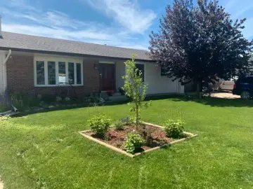 Land with 4 Bedrooms, 3 Bathrooms