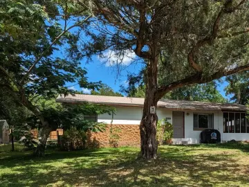 Detached House with *** sqft, * Bedrooms, * Bathroom