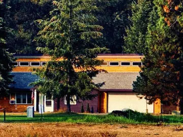 Detached House with 1200 sqft, 2 Bedrooms, 2 Bathroom