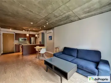 Condominium with 1 Bedroom, 1 Bathroom