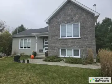 Land with 4 Bedrooms, 2 Bathrooms