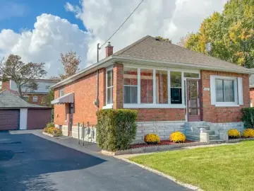 Detached House with **** sqft, * Bedrooms, * Bathroom